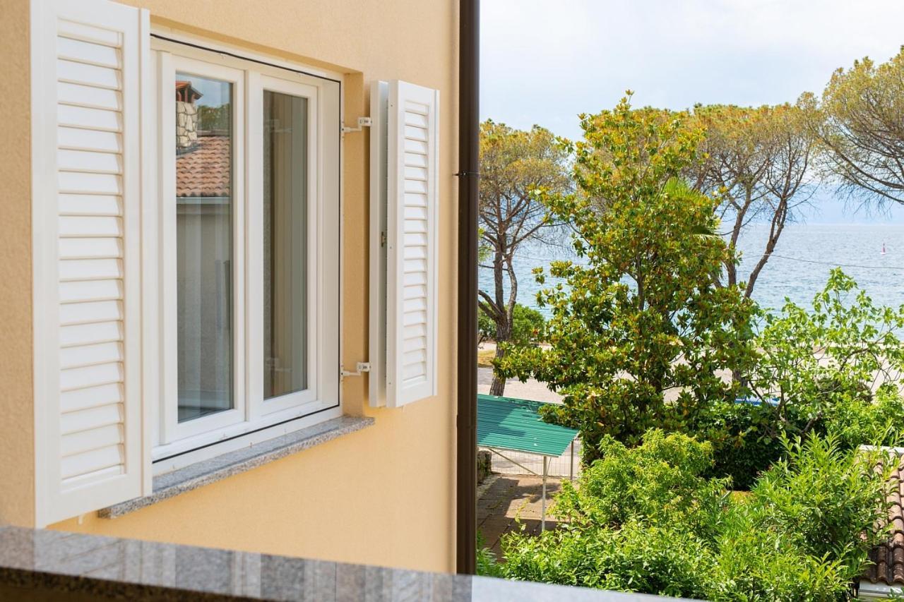 Apartmani Dal Malinska Exterior photo