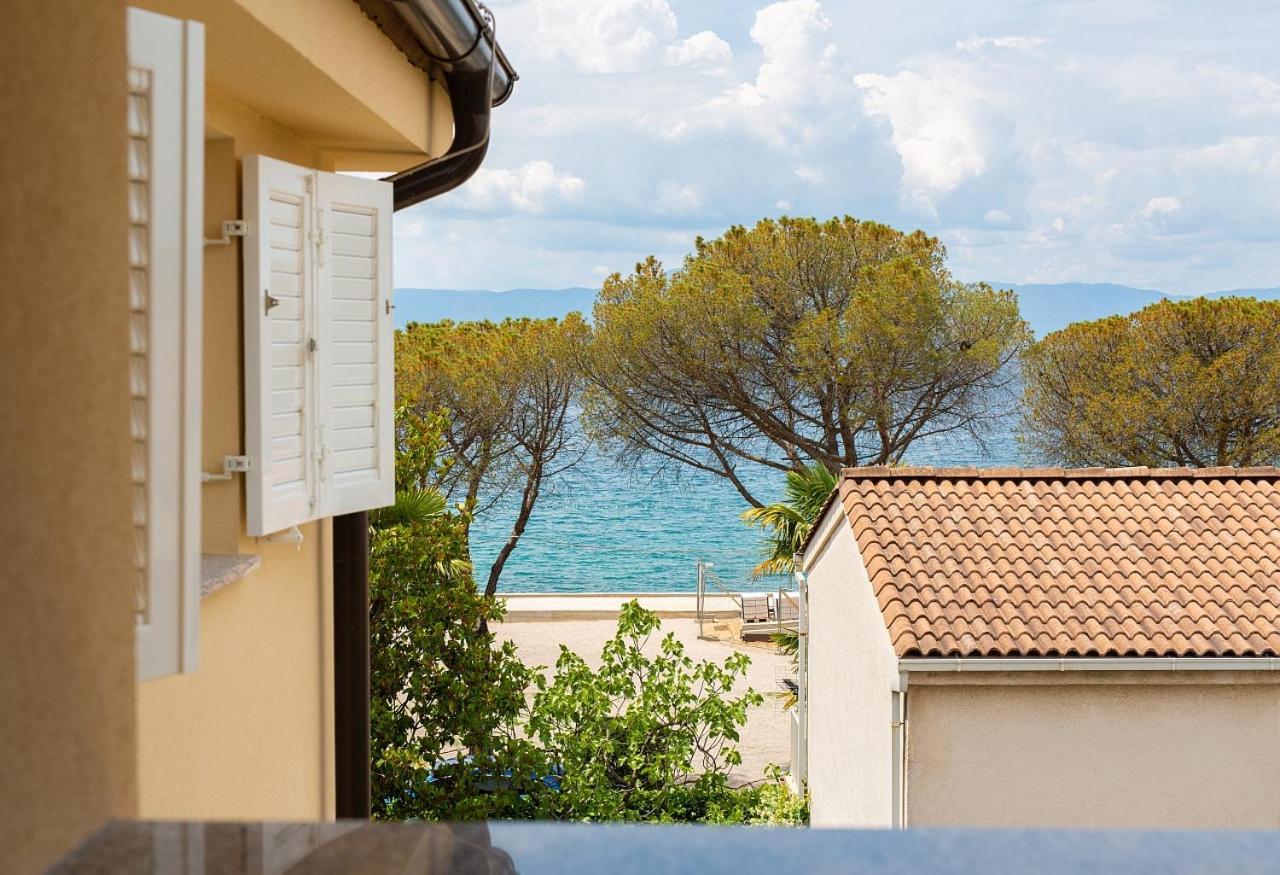 Apartmani Dal Malinska Exterior photo